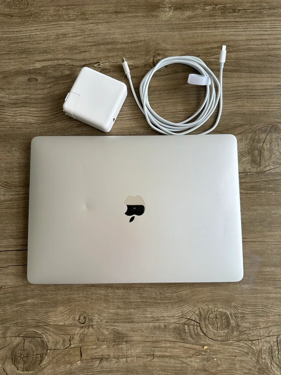 MacBook Pro 256GB - TouchBar i5 Quad-core  - Foto 4