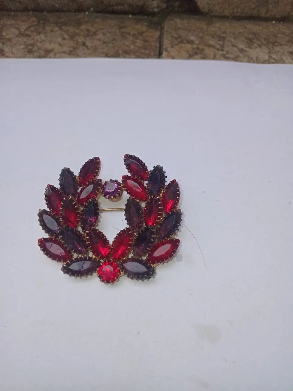 Broche/Pingente/pedra vermelha vintage