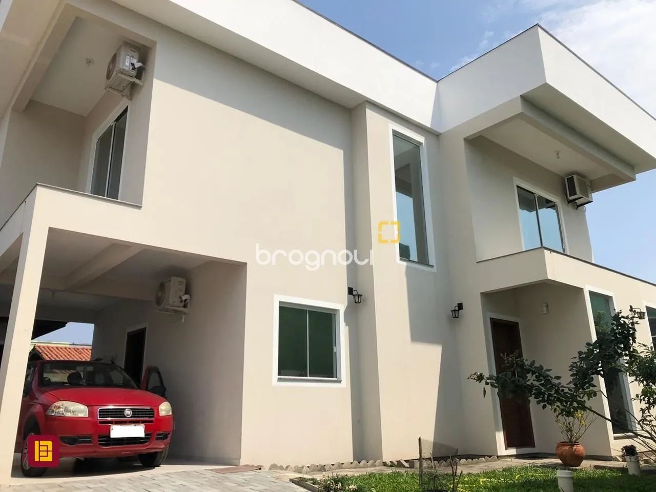 Casa com 4 dormitórios à venda no Campeche