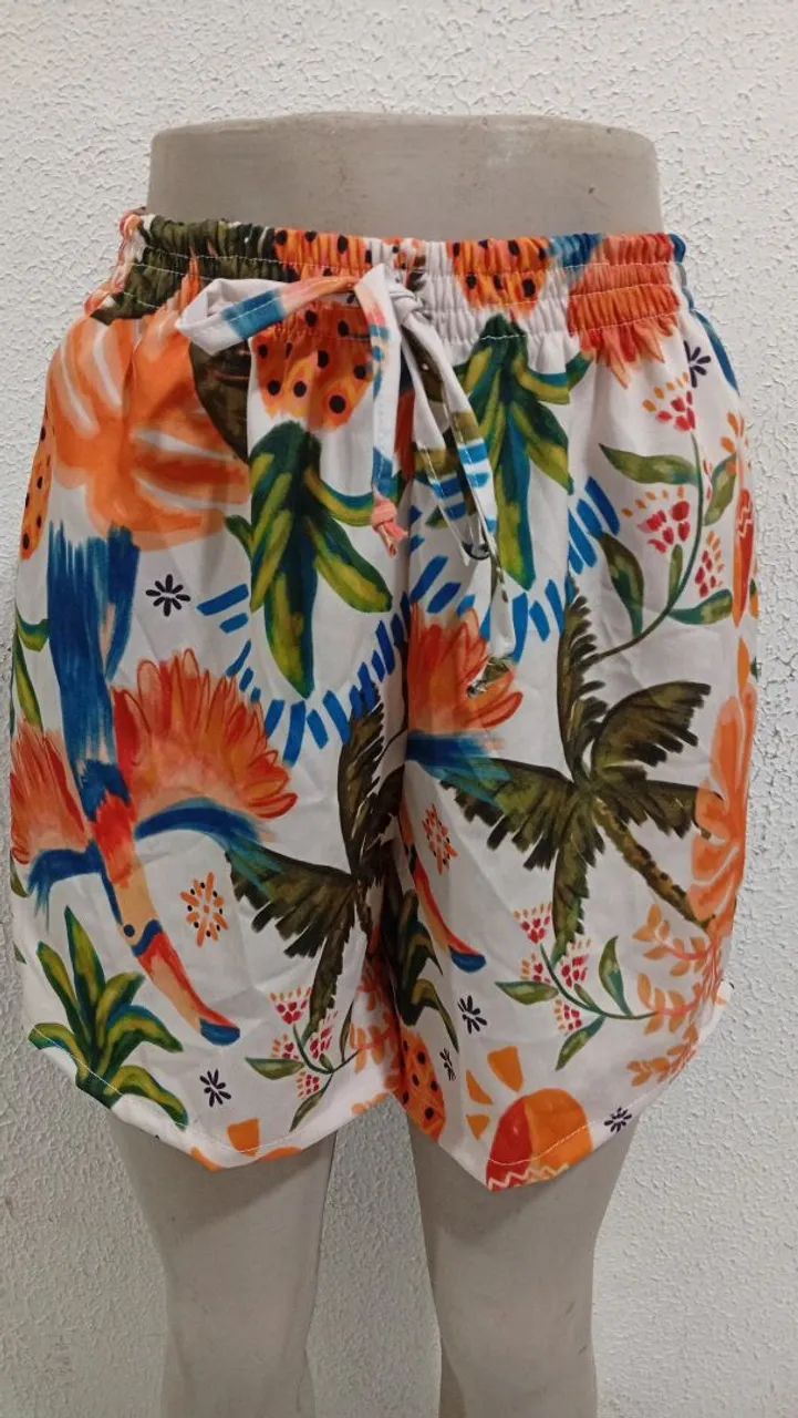 Short ideal pra ir pra praia e piscina e uso do dia dia
