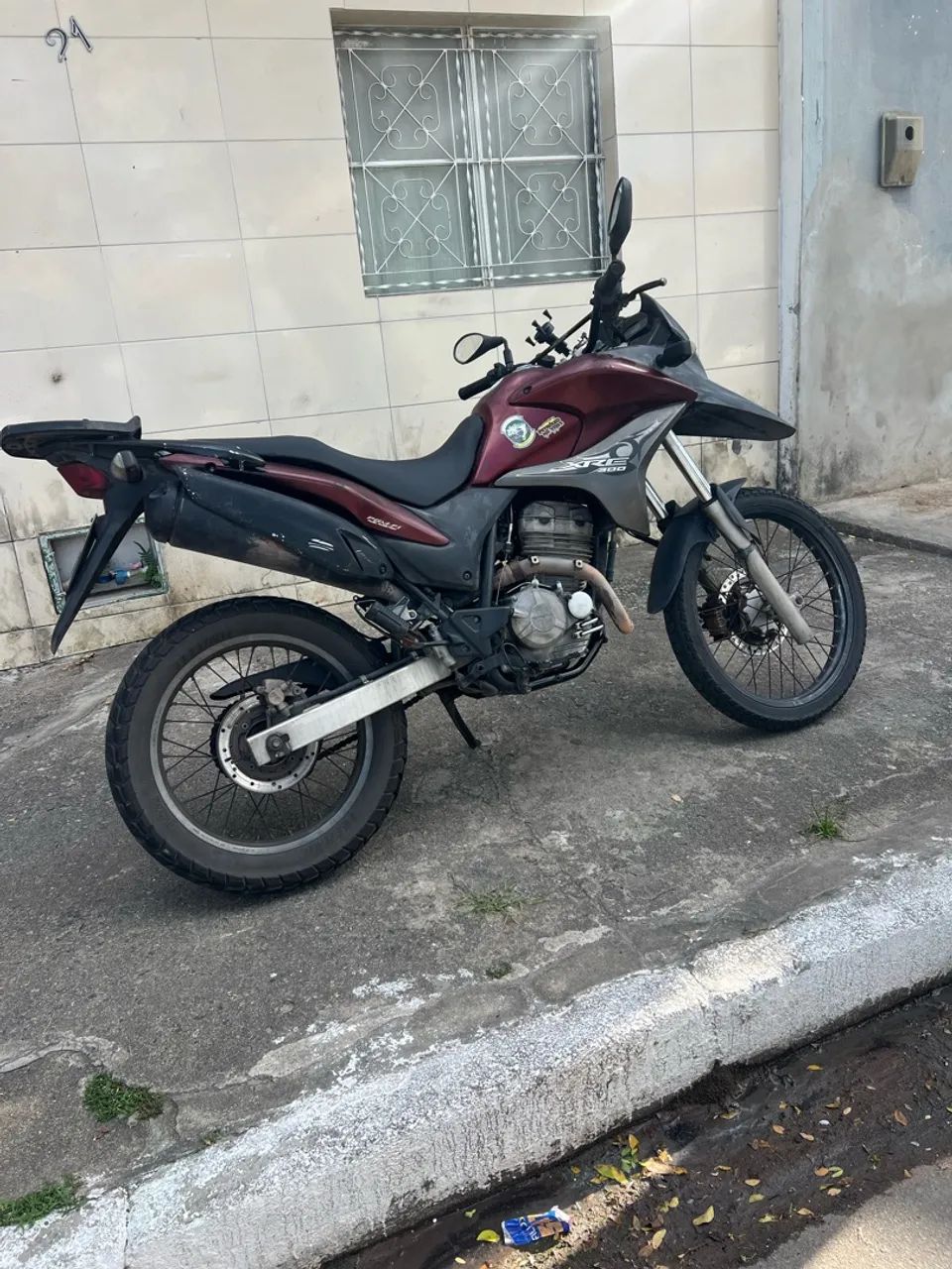 Vendo xre 300 