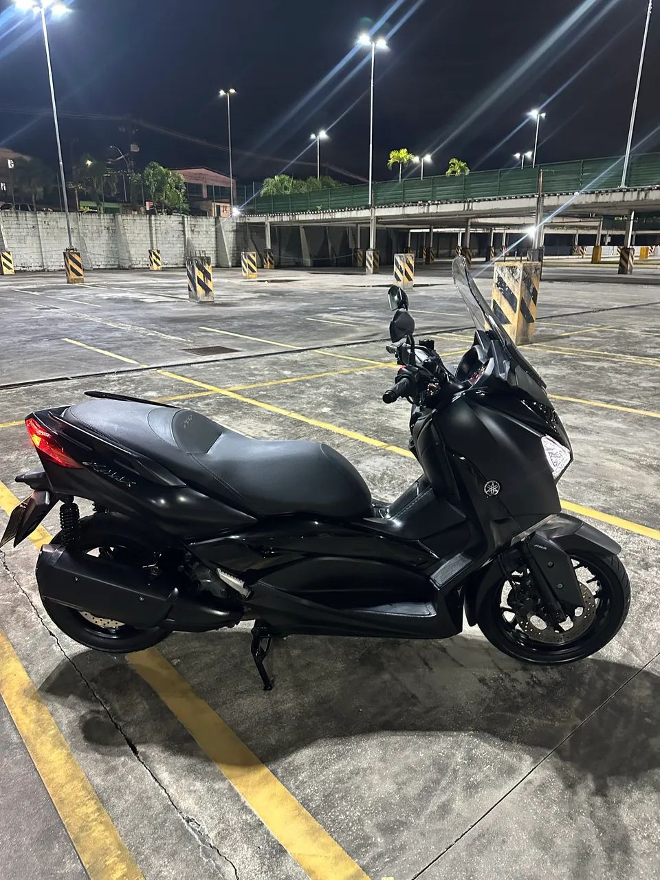 X MAX 250  - Foto 3
