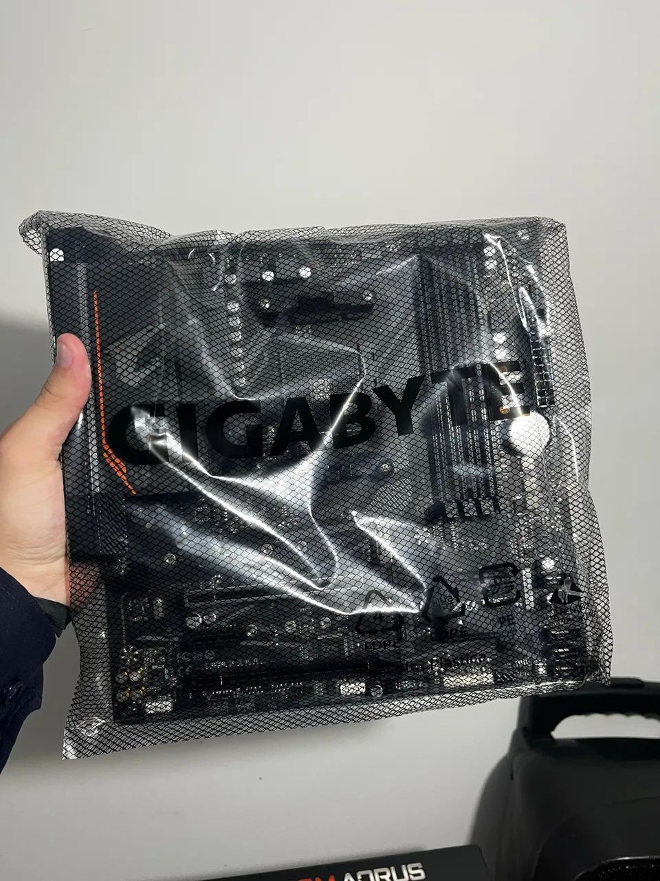 Placa mãe B550M aorus elite - lacrada  - Foto 2