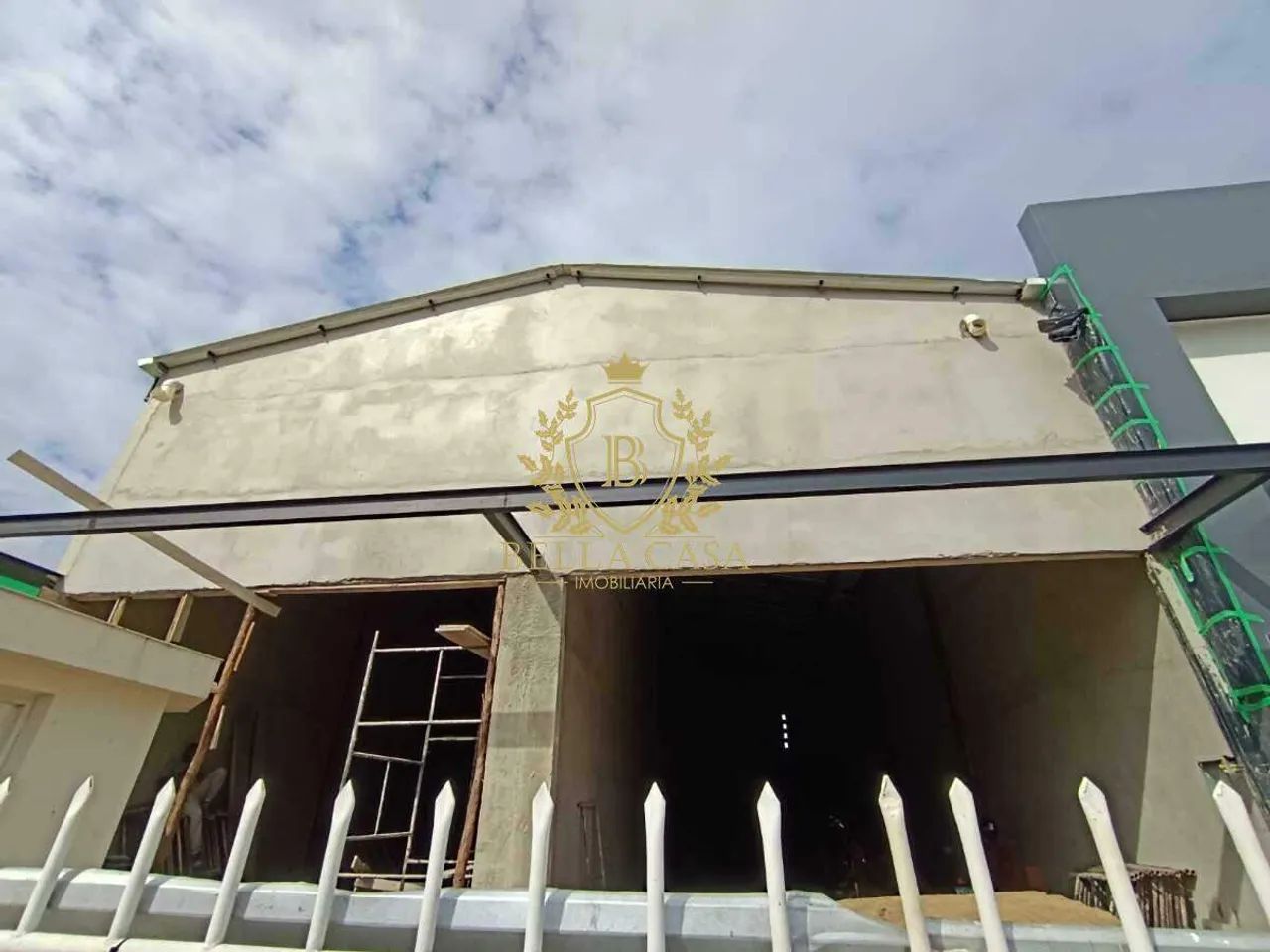 Loja de 215m² para locação  Centro, Araruama/RJ