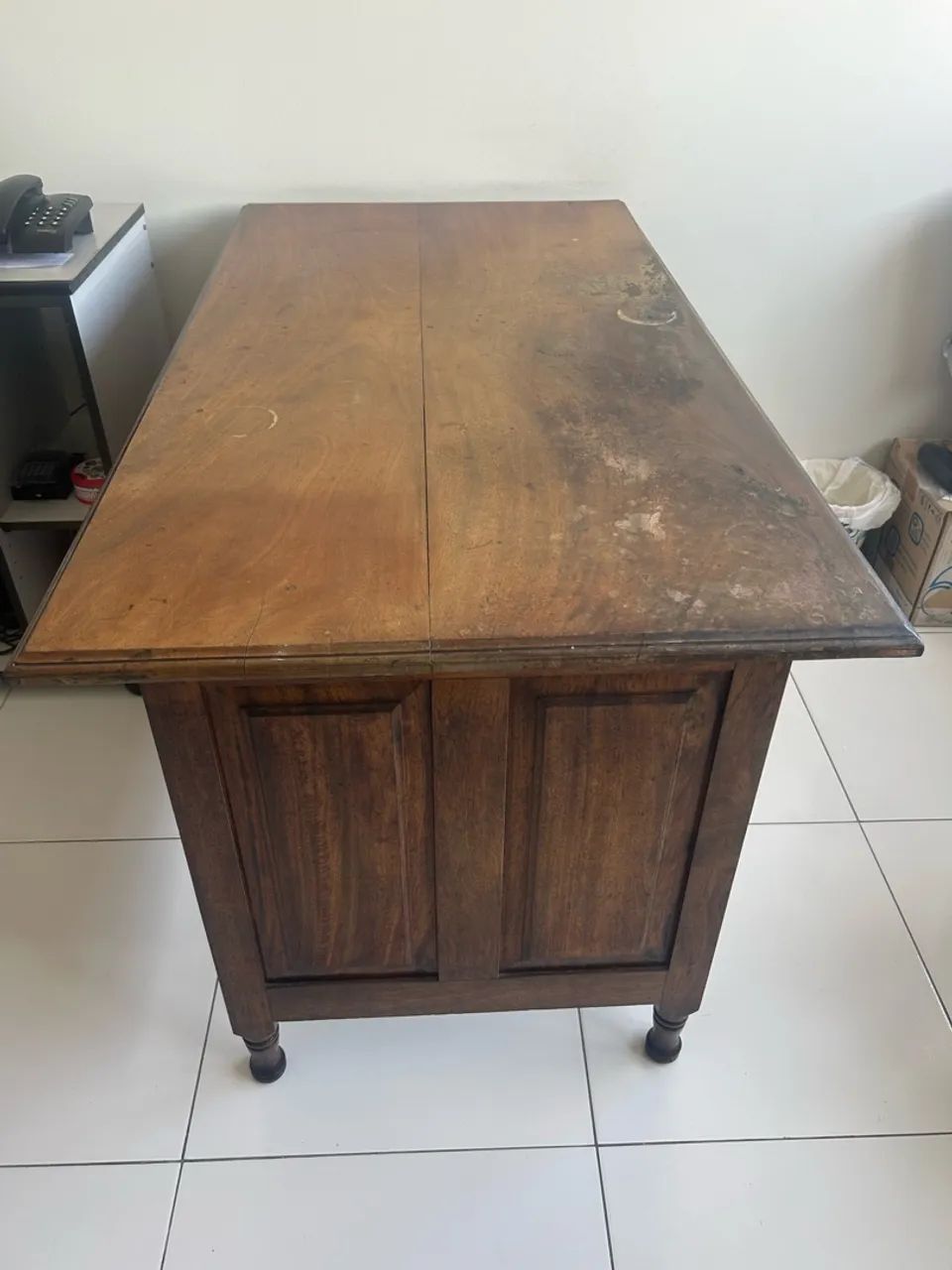Vendo uma mesa de madeira  para escritório   - Foto 3