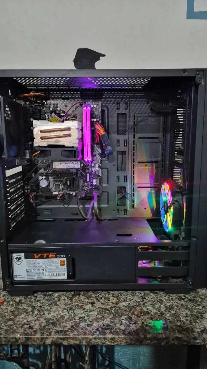 Vendo Pc com excelentes peças 
