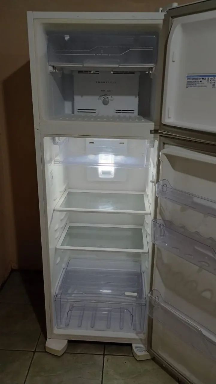 Geladeira Eletrolux Frost Free 850 - Foto 5