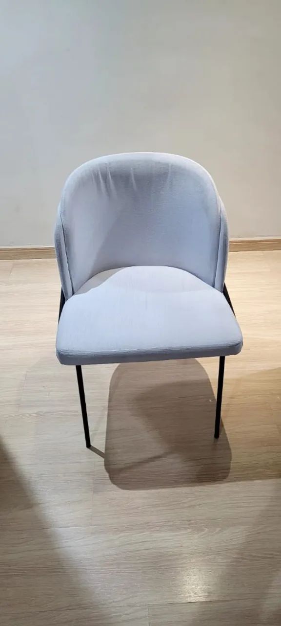 Vendo 4 cadeiras, semi novas  - Foto 4