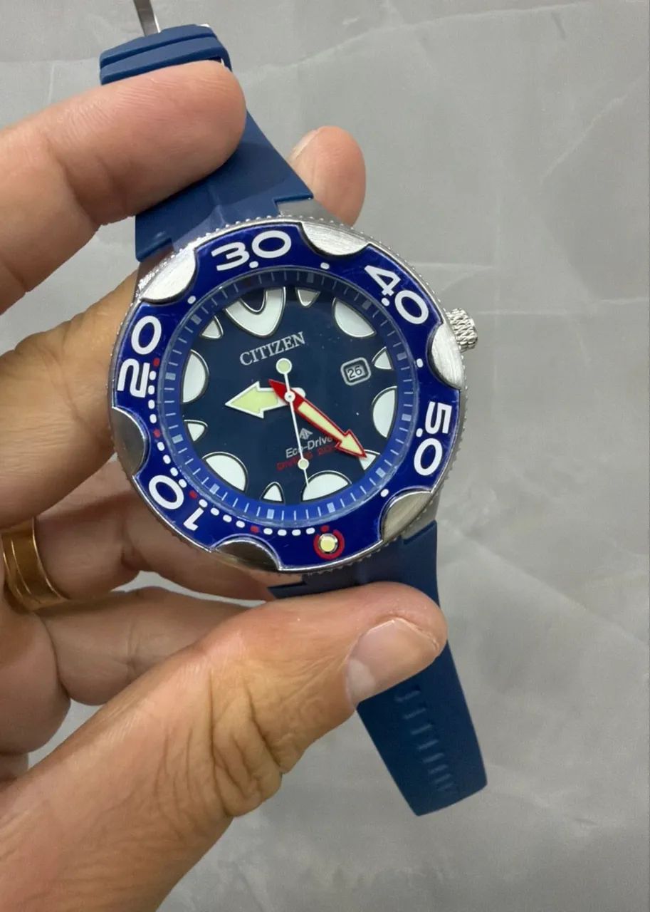 Relógio Citzen orca pulseira de silicone 