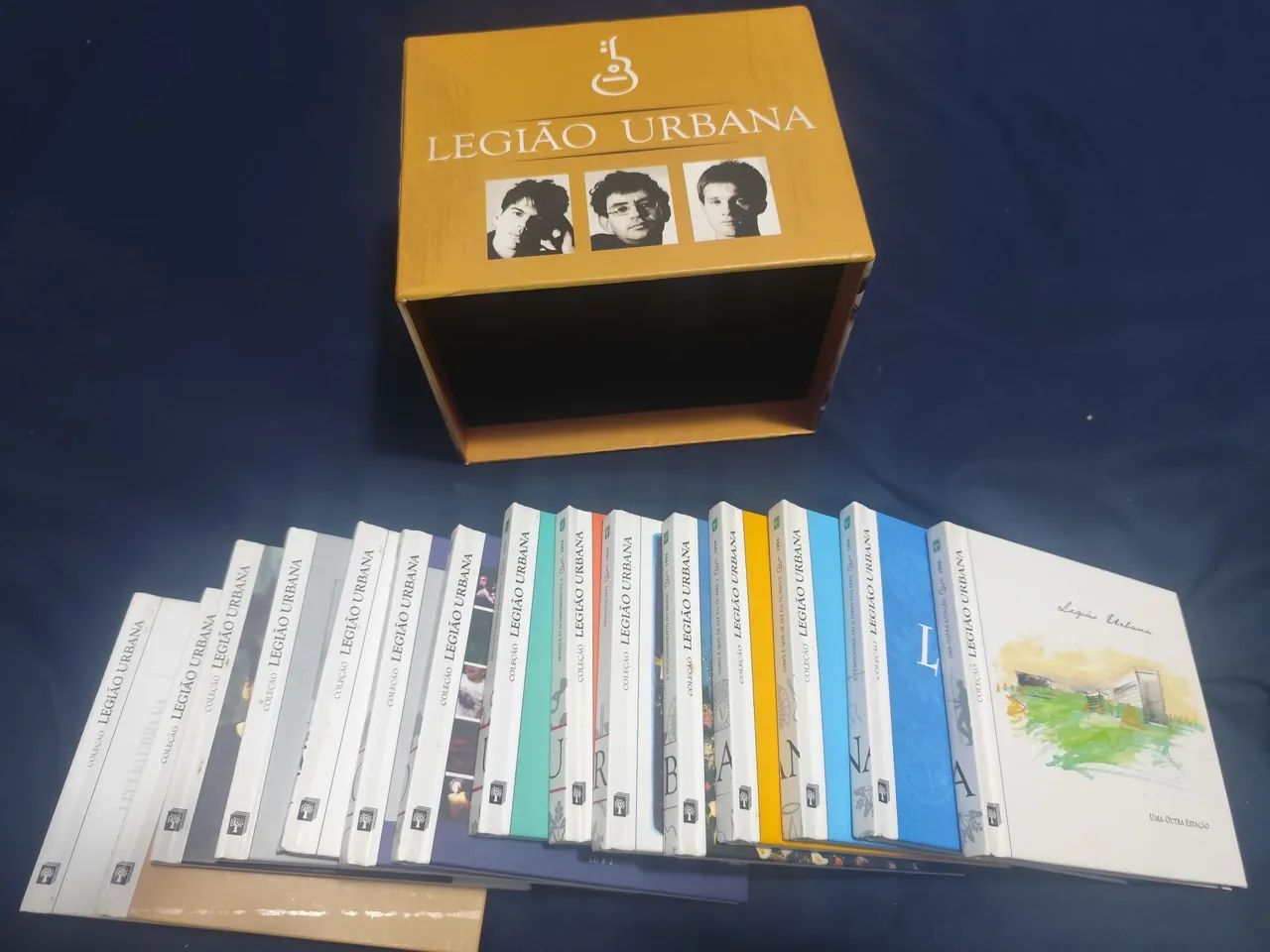 Legião Urbana - Coleção com Box da Abril - Completa  - Foto 2
