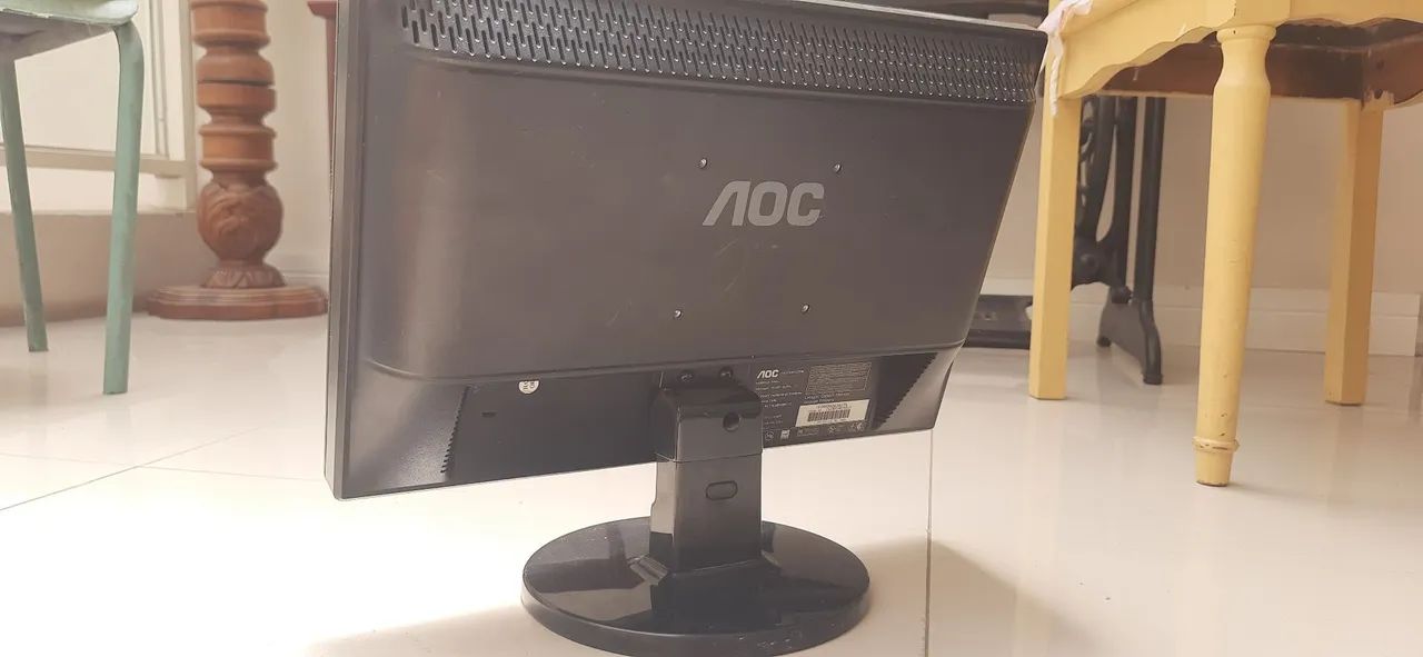 Monitor AOC 15 polegadas - Foto 2