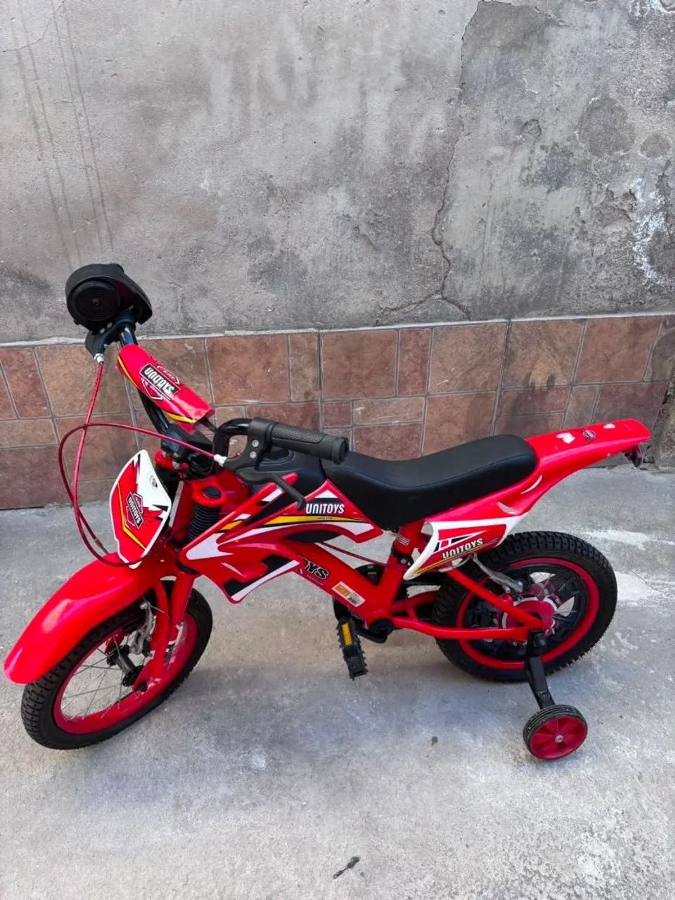 Vendo bicicleta infantil muito nova - Foto 3