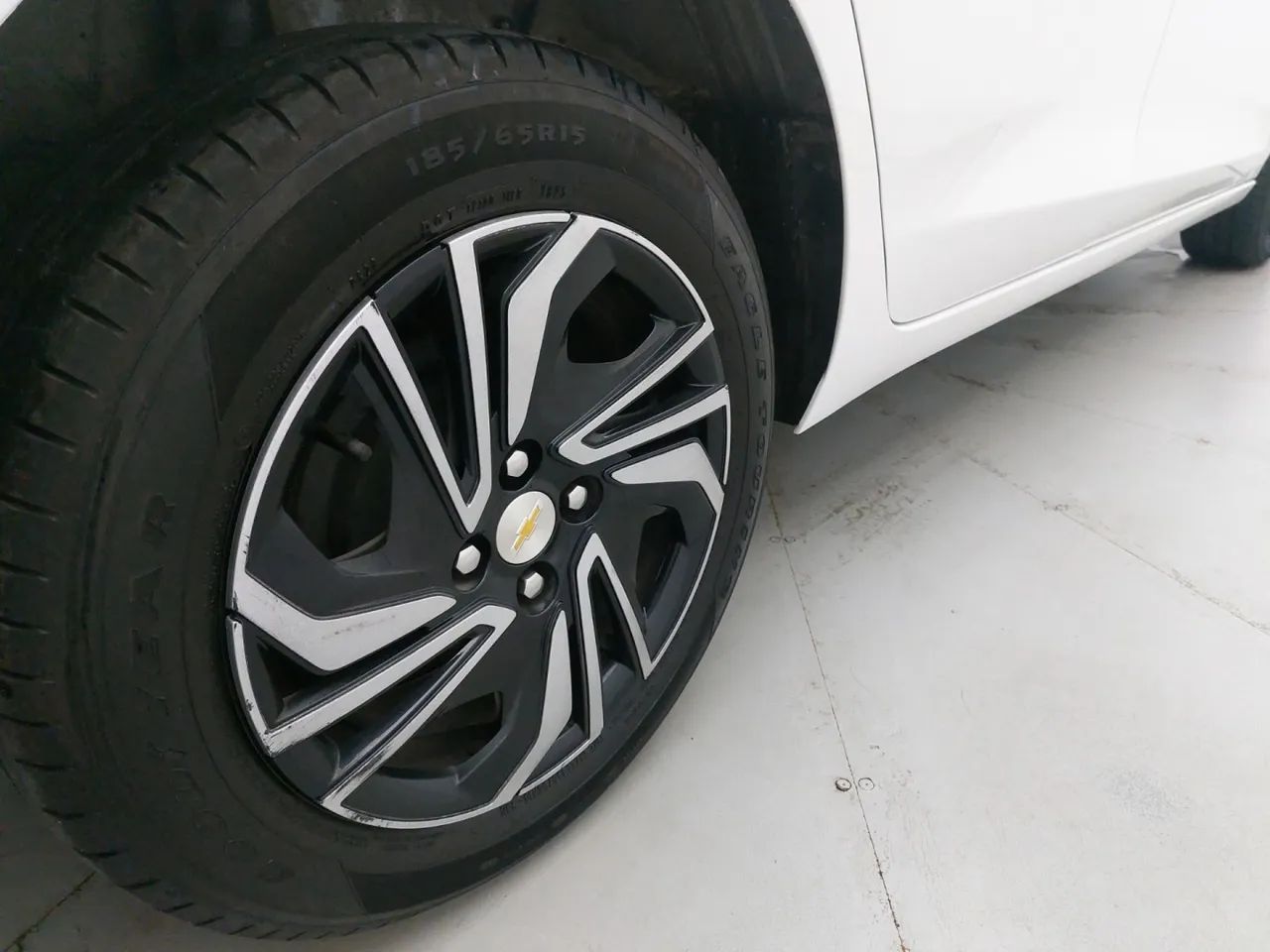 Chevrolet Onix Activ 1.4 8V Flex Aut. 4P, foto 14 de 18
