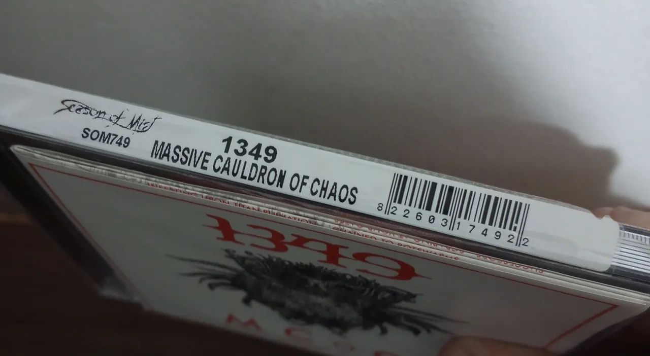 Cd 1349 - Massive Cauldron of Chaos - Importado - Raro - Usado em