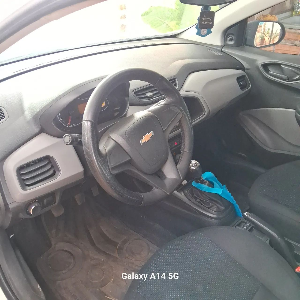 Chevrolet Onix JOY Hatch 1.0 8V Flex Mec. 4P 2018 - Foto 4