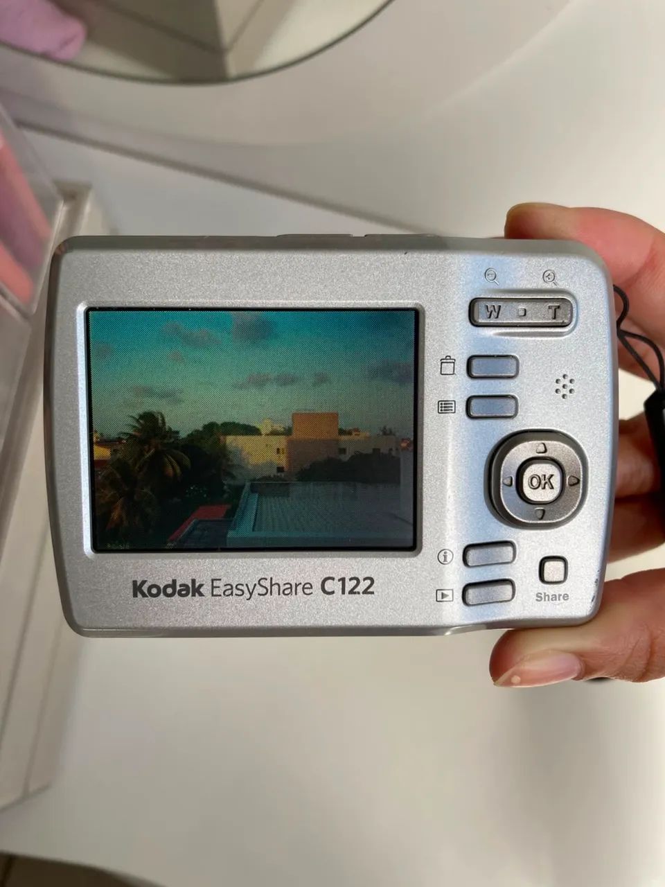 Câmera digital Kodak EasyShare C122, 8.1 mega pixels, cor prata.  - Foto 3
