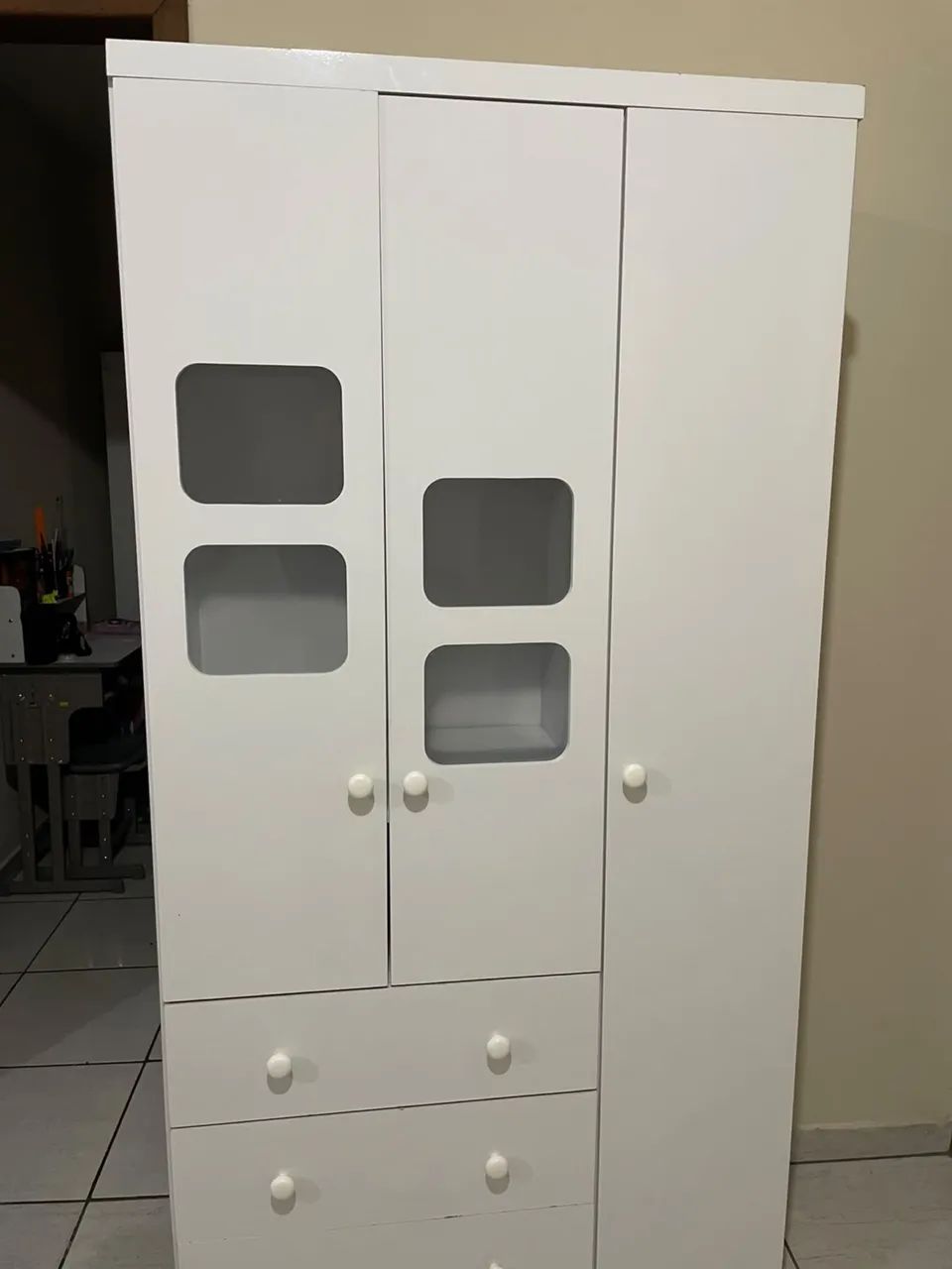 Guarda roupa infantil 
