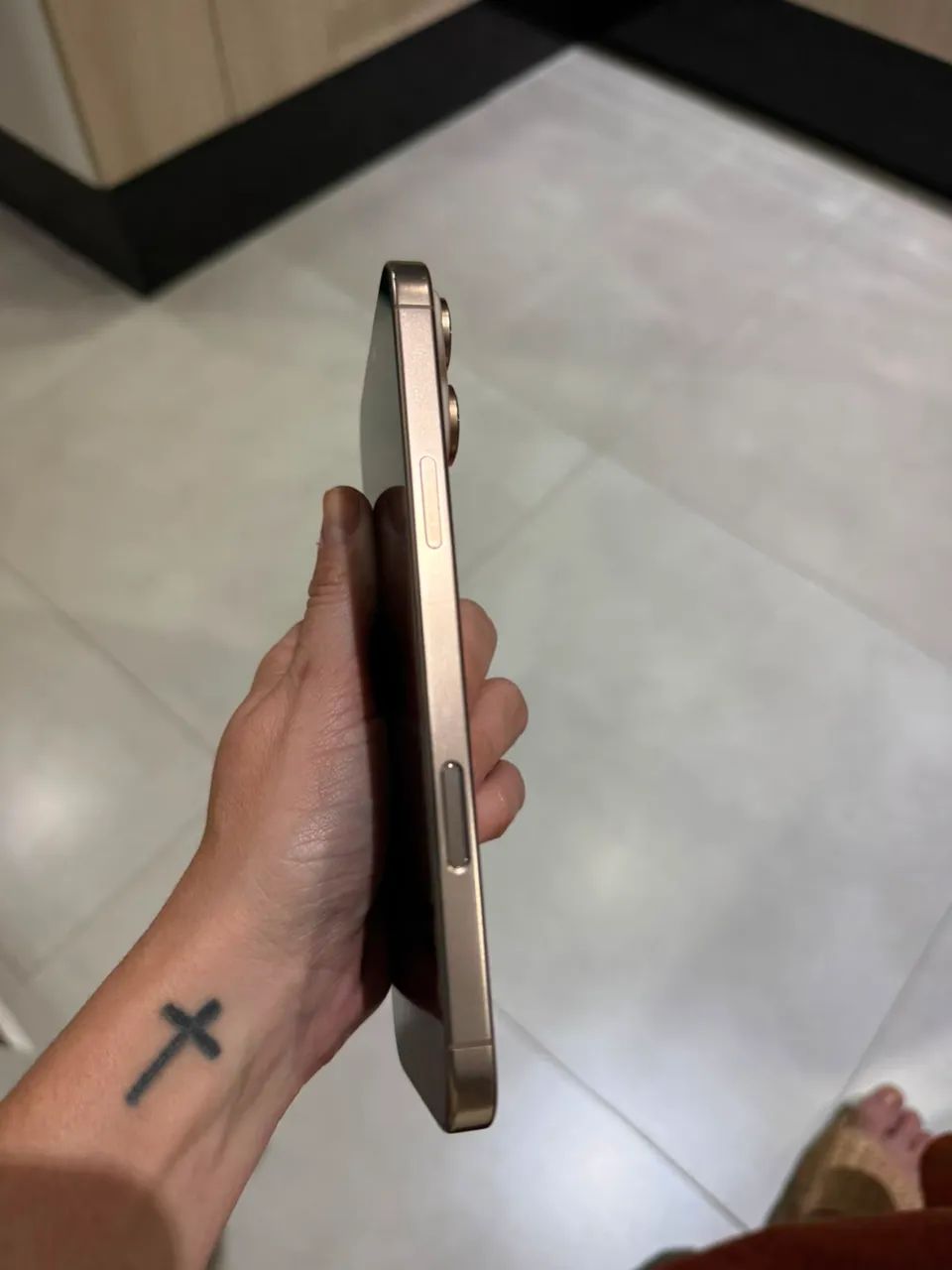 iphone 16 pro max 256 desert - Foto 2