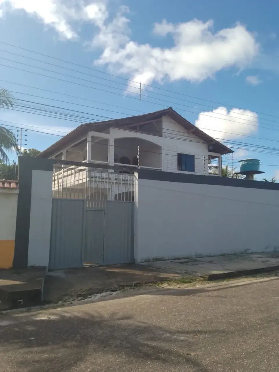 Vendo casa em Salinópolis no Pará - localizada no bairro SALINÓPOLIS