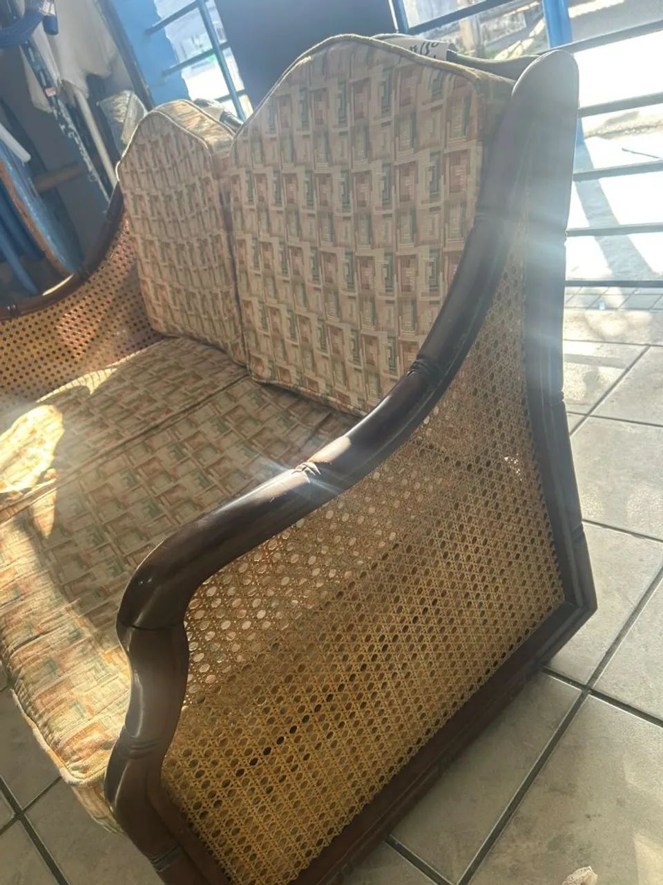 Conjunto de poltrona e centro  - Foto 2