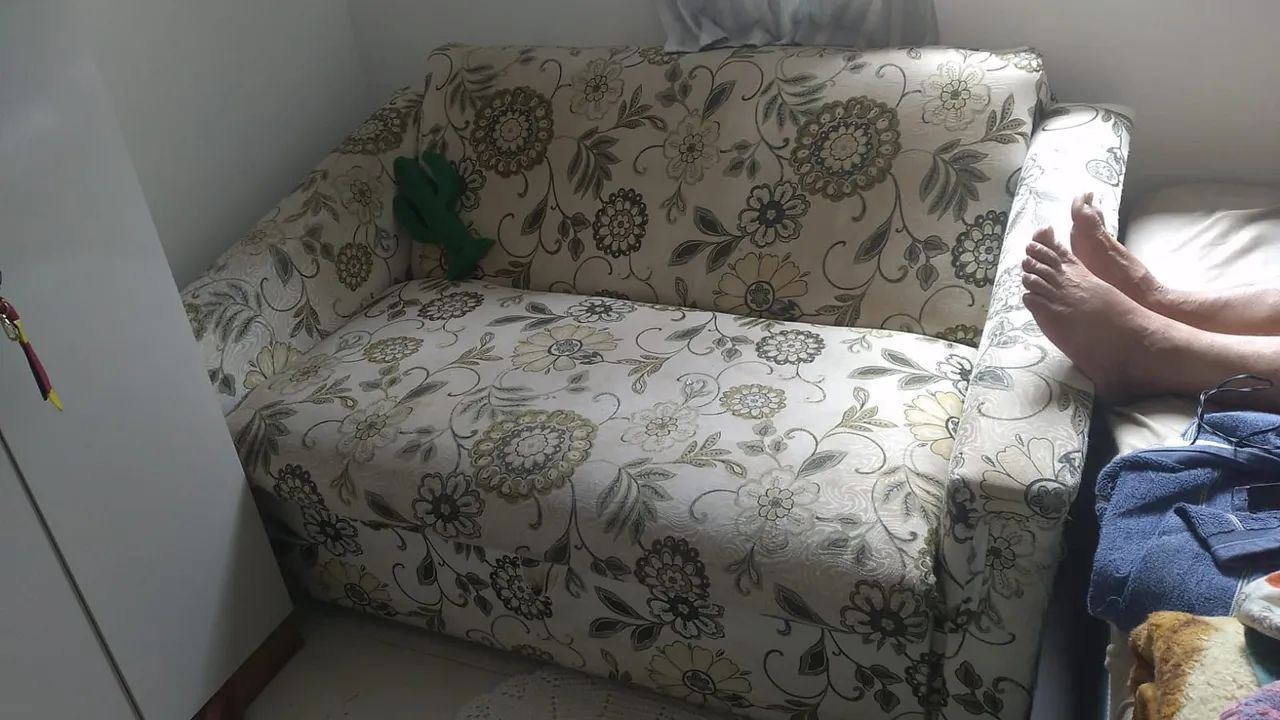 Sofá cama com baú 