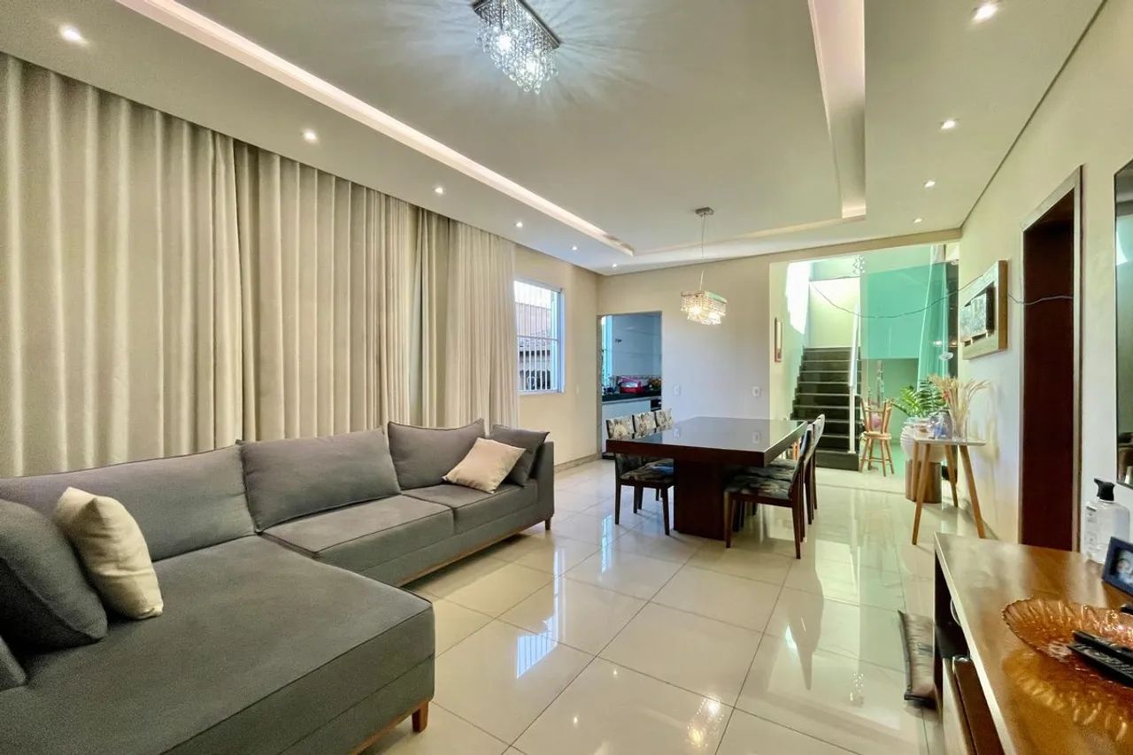 Casa à Venda - Aparecida, 4 Quartos, 320 m2 - Foto 2