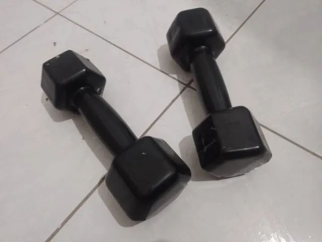 Par de Halters emborrachados sextavados de 4Kg65614997225601120