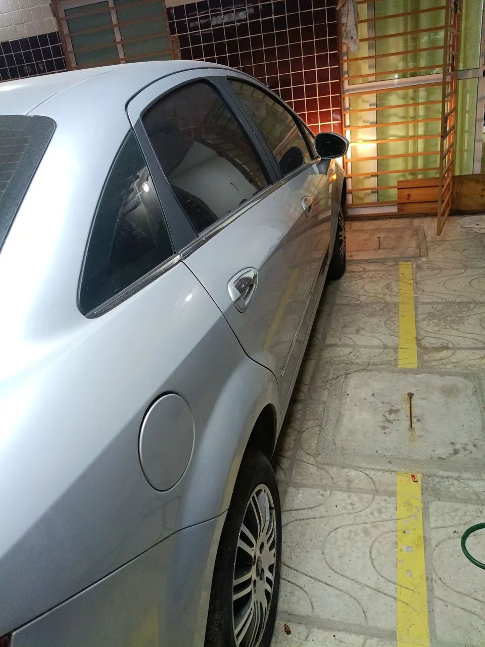 Fiat Linea Essence 1.8 Flex 16V 4P 2013 - Foto 5