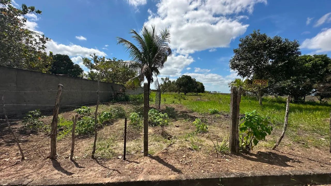 Terreno de Esquina com 3.700m² no Povoado Sapé