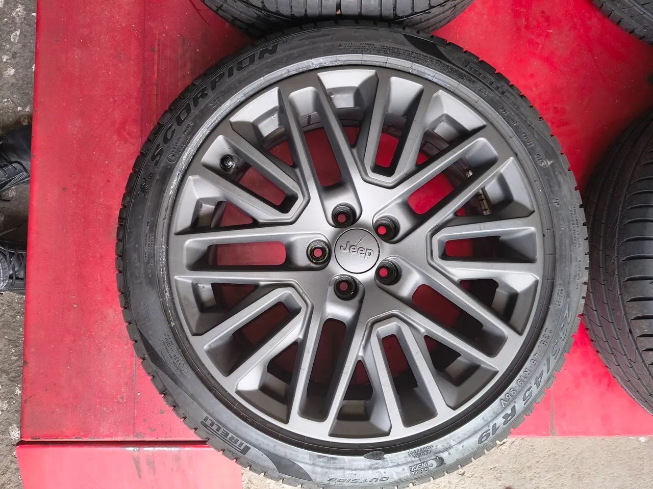 Roda Aro 19 Compass S com Pneus Pirelli Scorpion - Foto 2