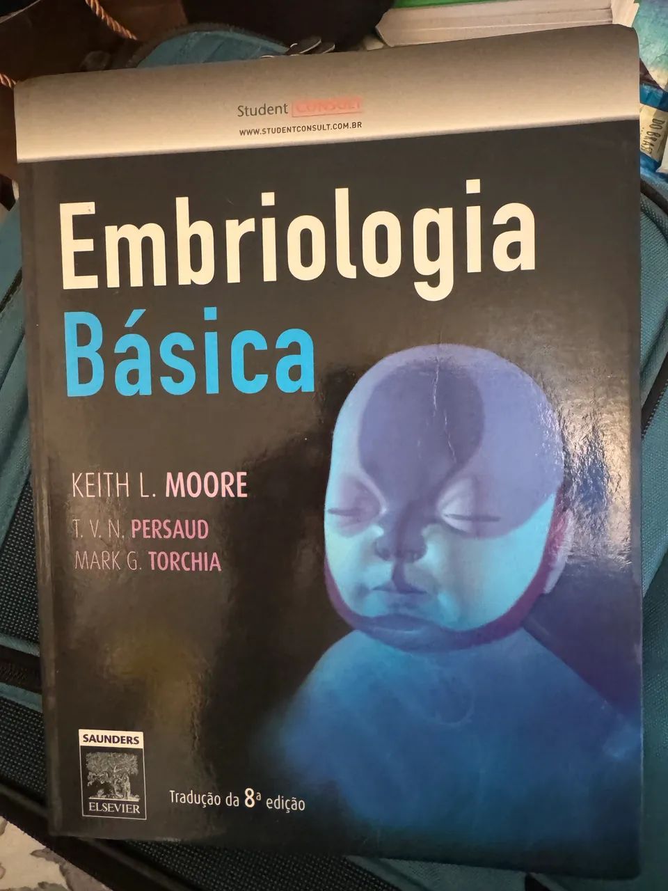 Livro com pouco uso em ótimo estado 