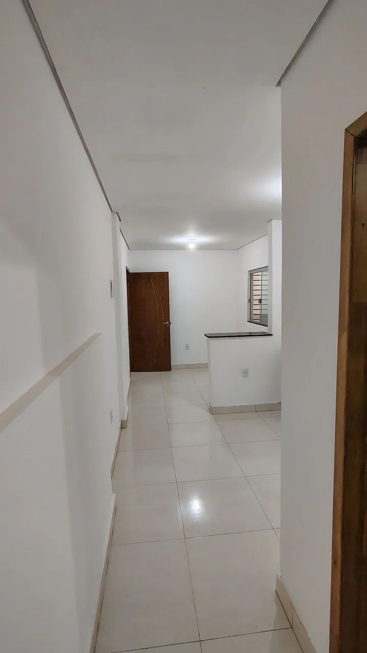 Aluga-se APARTAMENTO NOVO - Foto 2