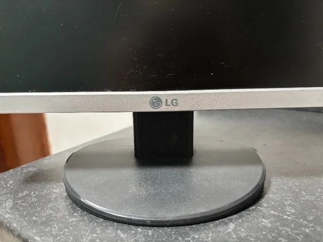 Monitor 17? LG Flatron L1752S LCD - Usado - Foto 2