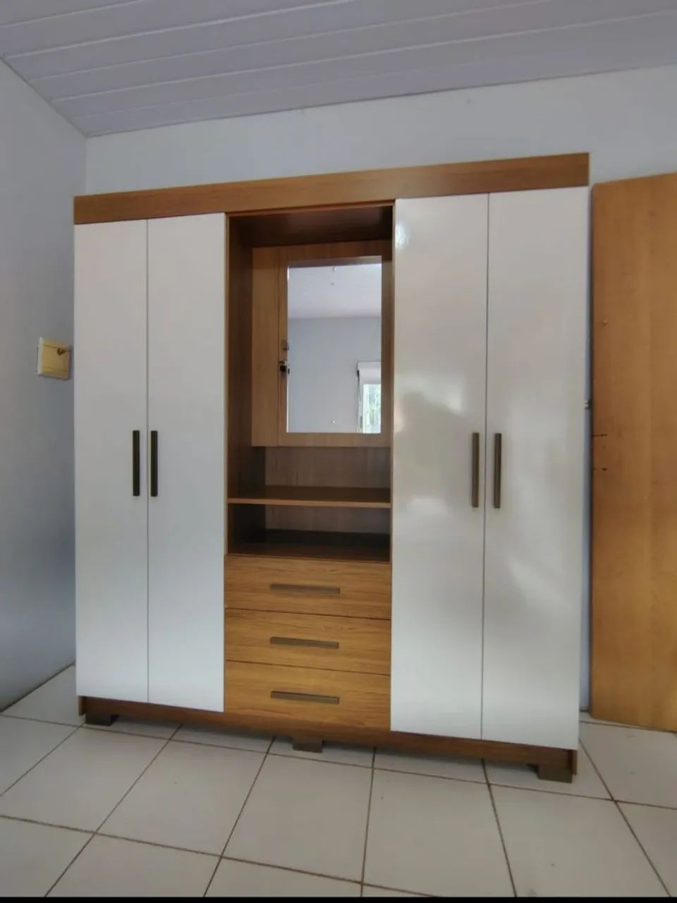 - Vendo "Guarda Roupa _NoVoS  - Foto 3