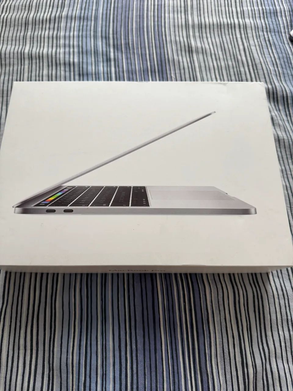 MacBook PRO M2- 256 GB - 8GB ( como ZERO ) - Foto 3