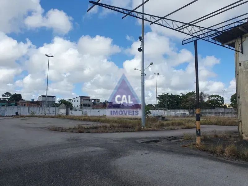 Imovel no Bongi: 24.000 m² de terreno e 9.000 m² de construção - Foto 2