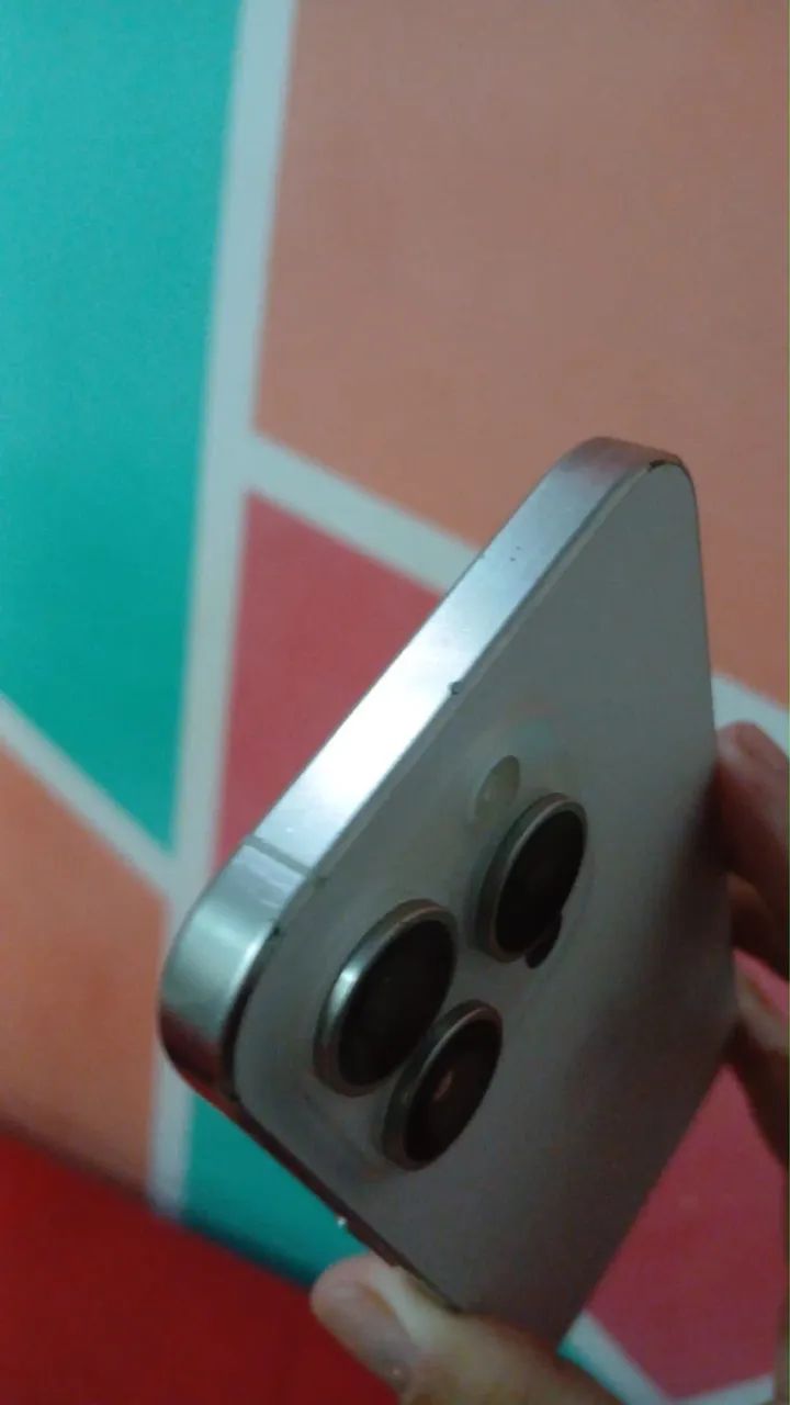 IPHONE 15 PRO  - Foto 2