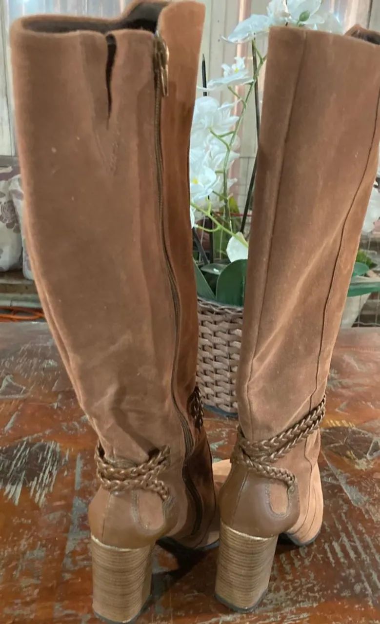 Vendo bota camurça  - Foto 2
