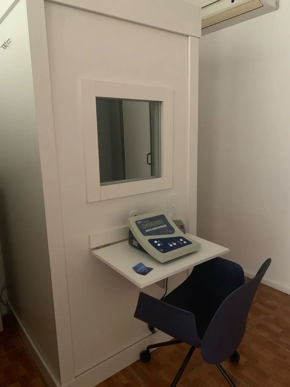 Cabine audiometria e Audiometro 