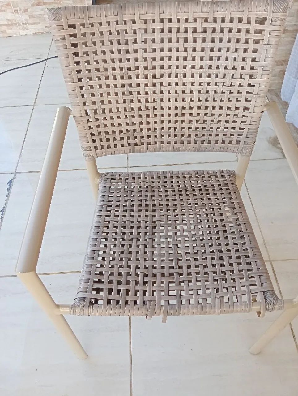 Conjunto de Mesa com tampo de vidro com 4 Cadeiras para área Externa  - Foto 5
