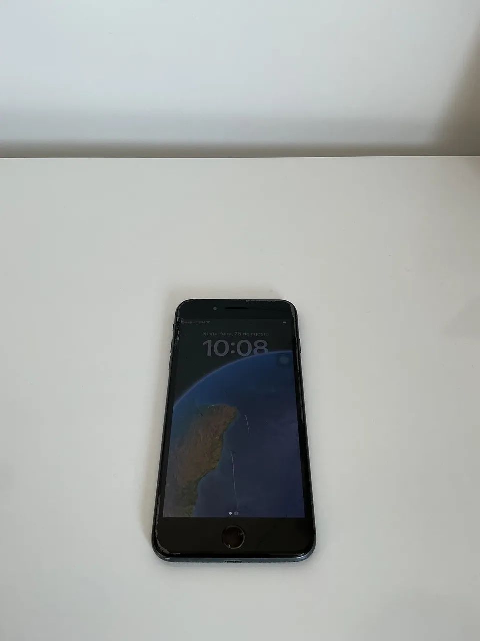 Iphone 8 Plus 64GB - tela quebrada/botão home sem funcionar  - Foto 3