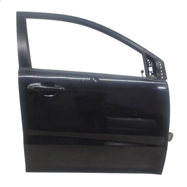 Porta Dianteira Direita Korando 2011 Preta - Peças para carros