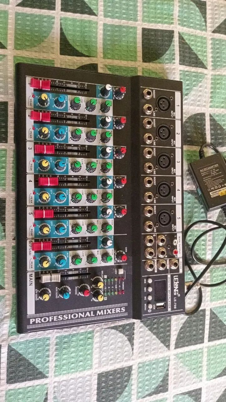 Equipamentos de som profissional 