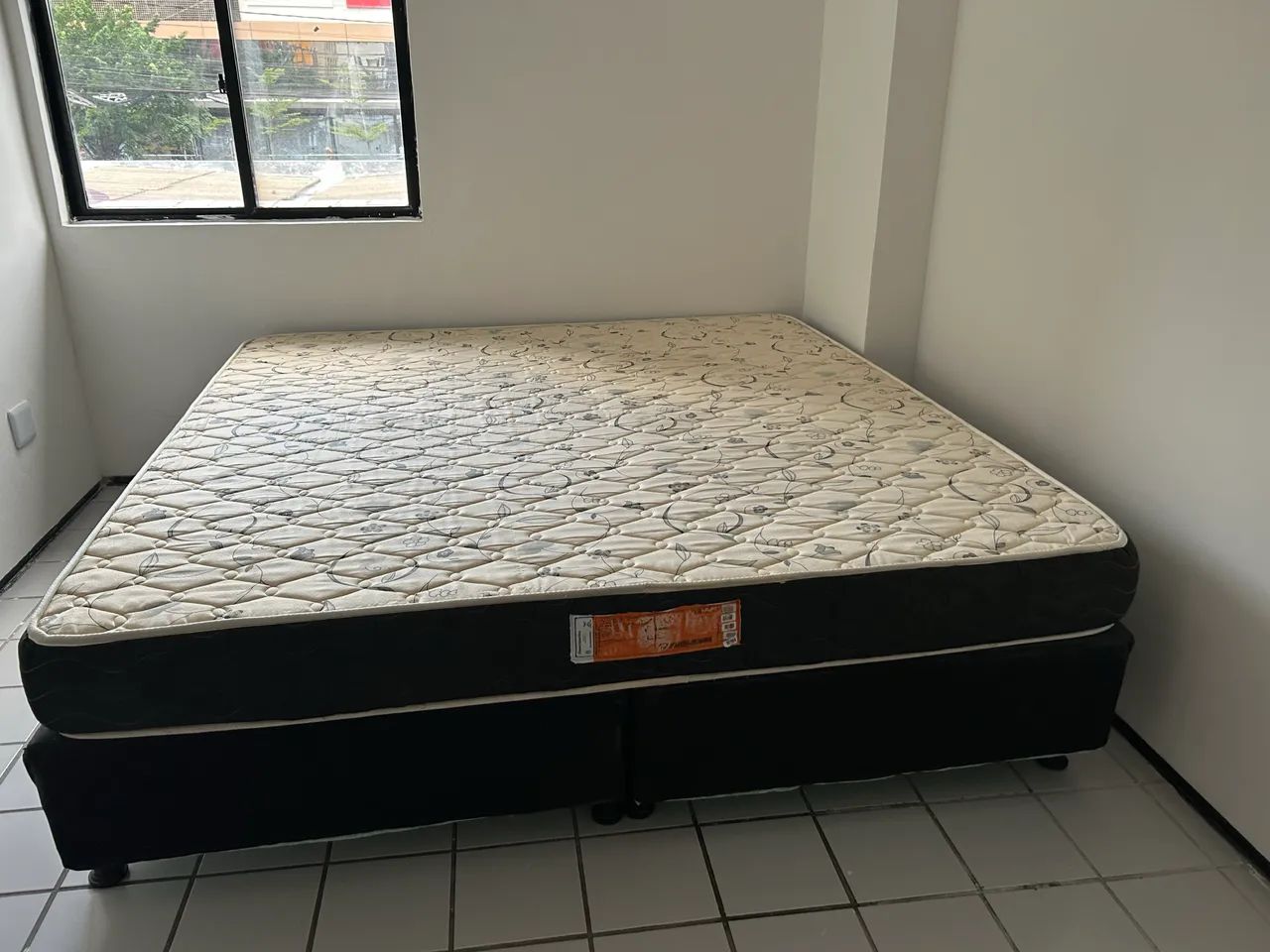 Vendo cama King super nova Probel. 