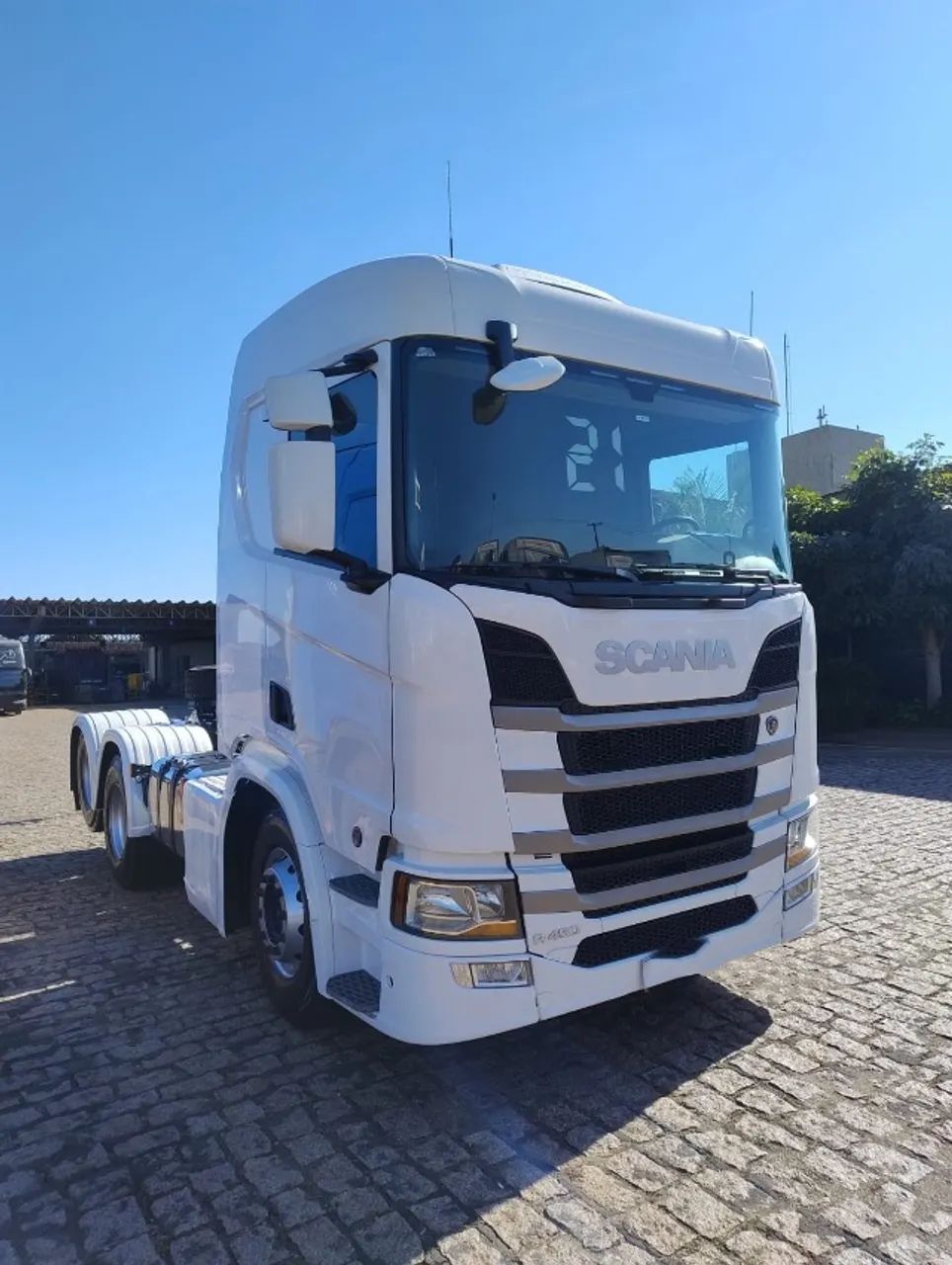 Scania R450 6x2 com retarder
