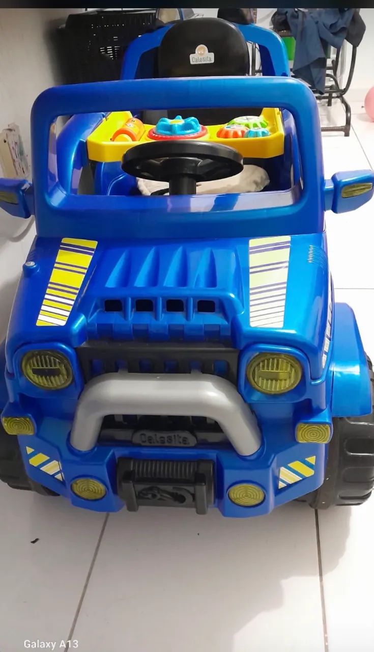 Carrinho de passeio pedal