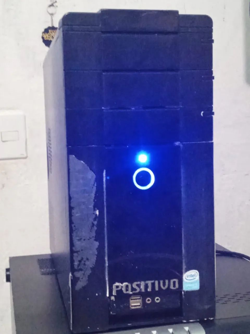 vendo torre de computador usada com processador intel atom