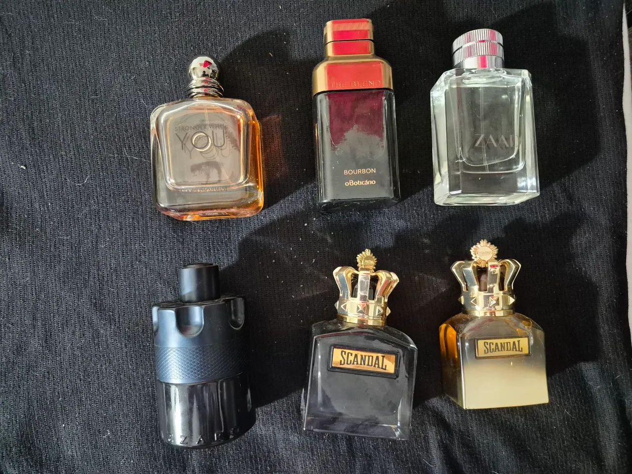 Perfumes semi novos 