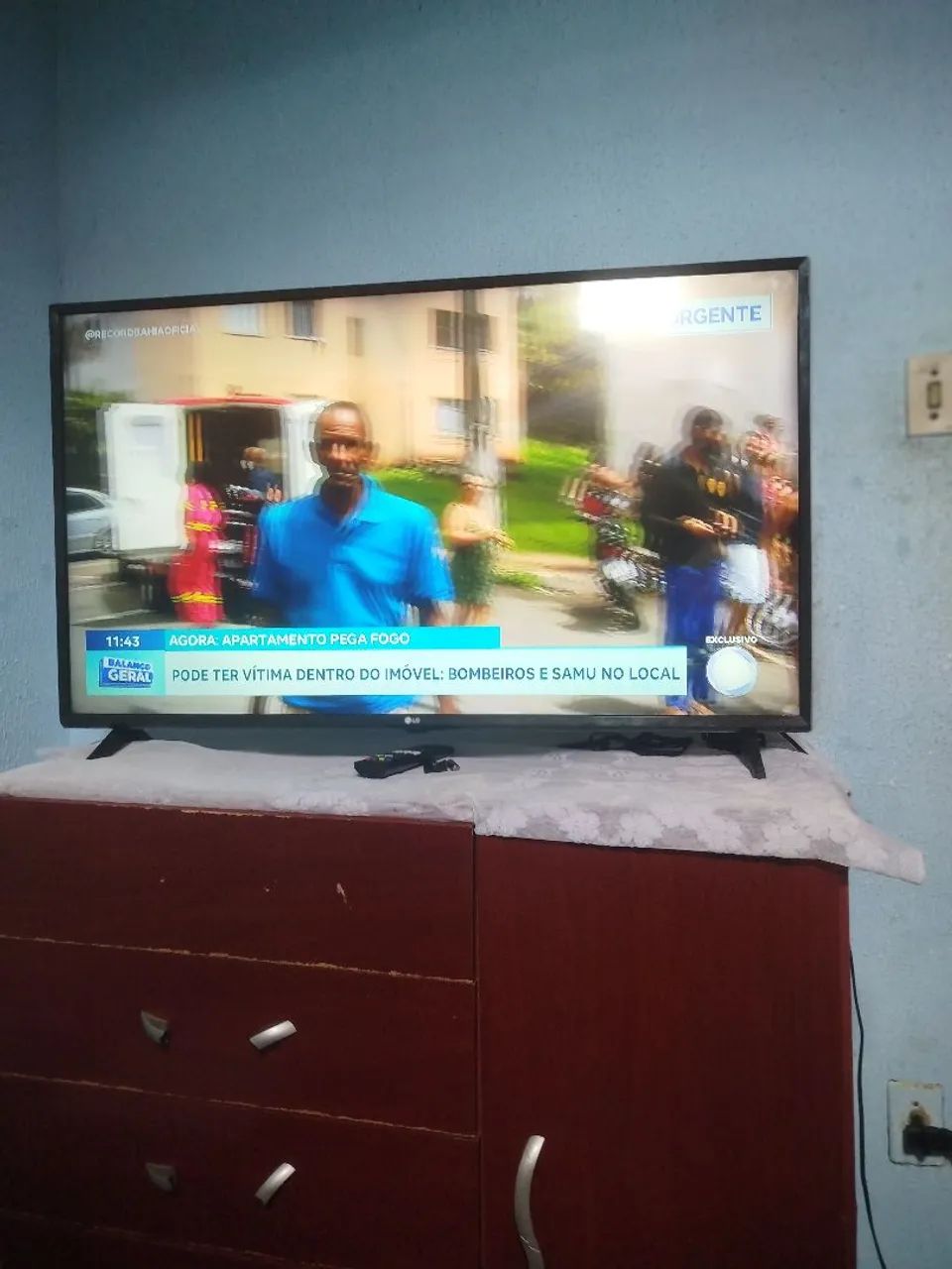 TV - LG 43 POLEGADAS -SMART  - Foto 2