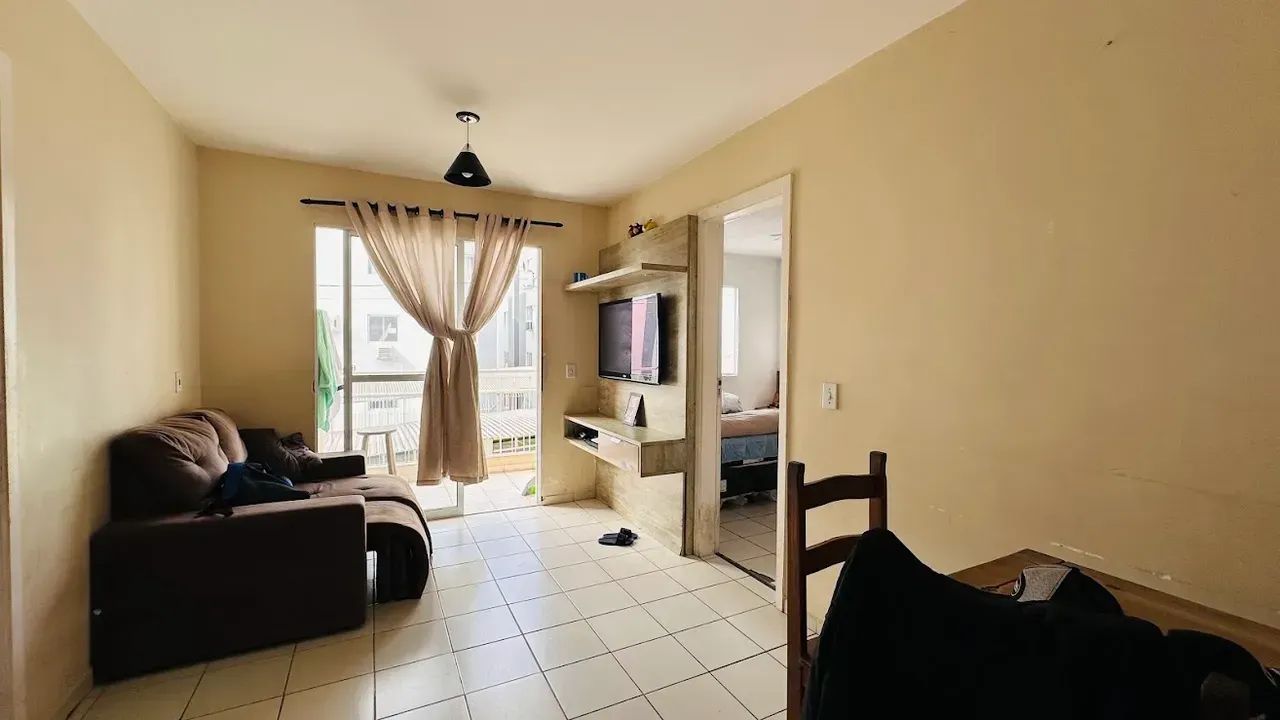 APARTAMENTO TERREO - 02 DORMITORIOS COM SACADA E GARAGEM COBERTA - Foto 3